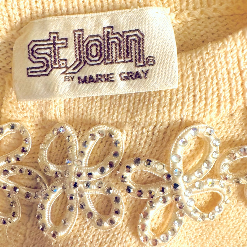 St. John Knit Evening Sweater - Picture 14 of 16